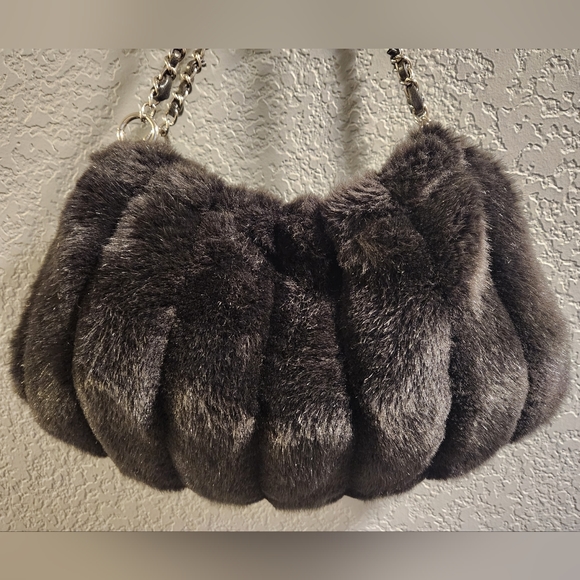 Beautiful Quilted Faux Fur Hobo Bag - Picture 2 of 16